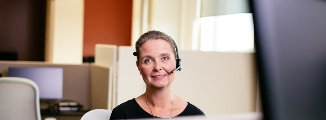 Insurance advisor on the phone with a customer.