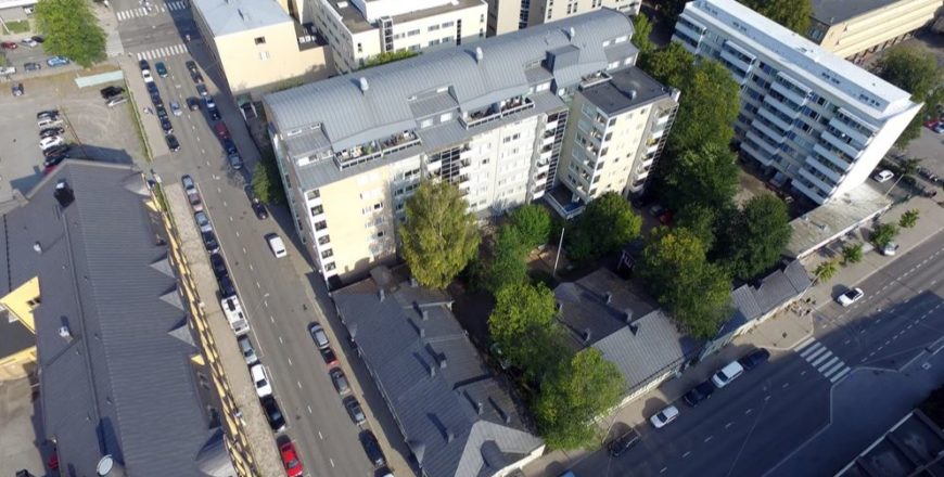 "Turku Linnankatu ilmakuva kiinteistöstä."